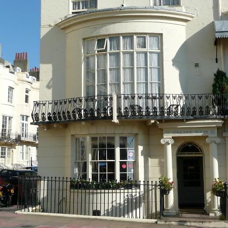 Adelaide House Hotel Luton  Exterior foto